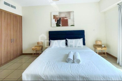 Apartment in Marina Promenade, Dubai Marina, Dubai 3 bedrooms, 140 sq.m. № 105077 - photo 4