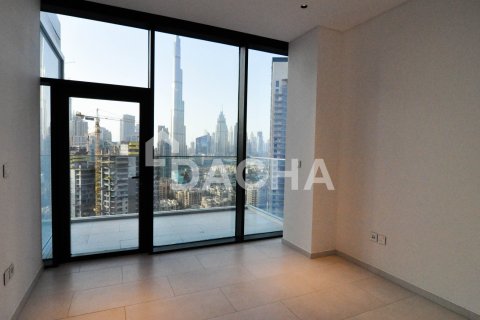 Apartment in Marquise Square Tower, Business Bay, Dubai 3 bedrooms, 194 sq.m. № 105081 - photo 14