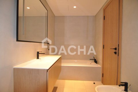 Apartment in Marquise Square Tower, Business Bay, Dubai 3 bedrooms, 194 sq.m. № 105081 - photo 8