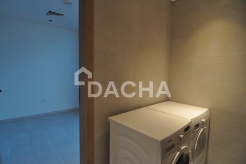 Apartment in Marquise Square Tower, Business Bay, Dubai 3 bedrooms, 194 sq.m. № 105081 - photo 7