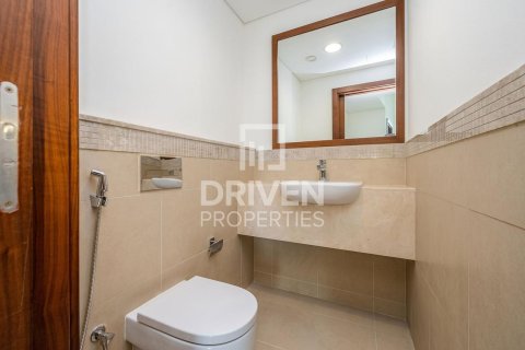 Apartment in Burj Vista, Downtown Dubai (Downtown Burj Dubai), Dubai 2 bedrooms, 124.3 sq.m. № 140415 - photo 12