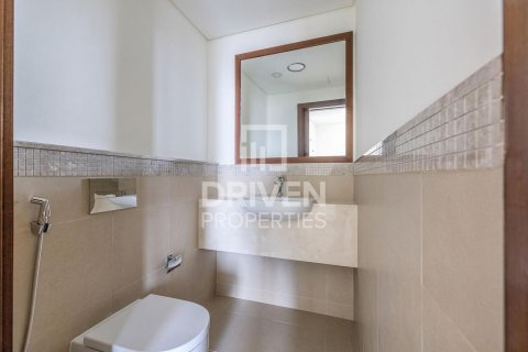 Apartment in Burj Vista, Downtown Dubai (Downtown Burj Dubai), Dubai 2 bedrooms, 124.3 sq.m. № 140415 - photo 11