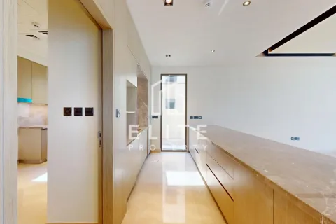 Villa en Golf Place, Dubai Hills Estate, Dubai, 4 dormitorios, 691 m², № 121541 - foto 8