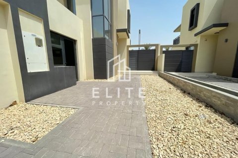 Villa in Maple at Dubai Hills Estate, Dubai Hills Estate, Dubai 4 bedrooms, 229 sq.m. № 121543