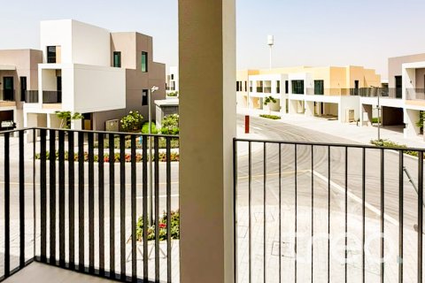 Townhouse in Arabian Ranches 3, Dubai 3 bedrooms, 205.69 sq.m. № 119979 - photo 16
