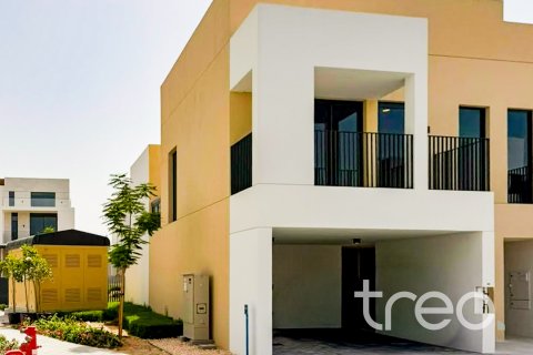Townhouse in Arabian Ranches 3, Dubai 3 bedrooms, 205.69 sq.m. № 119979 - photo 7