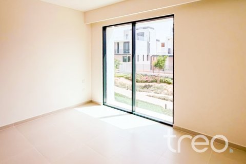Townhouse in Arabian Ranches 3, Dubai 3 bedrooms, 205.69 sq.m. № 119979 - photo 4