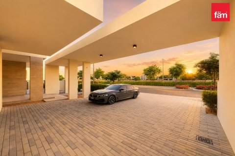 Villa in Dubai Hills Estate, Dubai 5 bedrooms, 649 sq.m. № 123459 - photo 9