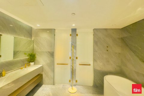 Apartment in Palm Jumeirah, Dubai 3 bedrooms, 216 sq.m. № 77102 - photo 10