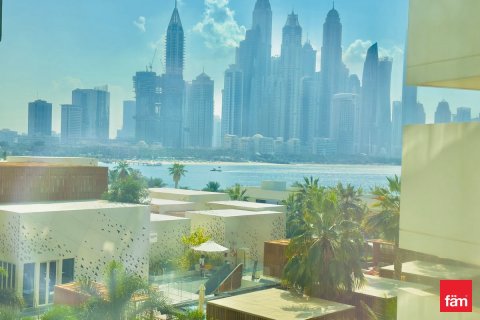 Apartment in Palm Jumeirah, Dubai 3 bedrooms, 216 sq.m. № 77102 - photo 12