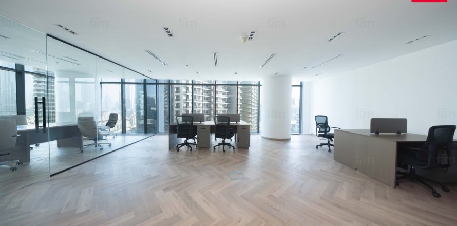 Bureau à Business Bay, Dubai, 107.6 m², № 77105