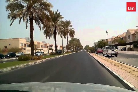 Land in Al Wasl, Dubai 930.2 sq.m. № 11436 - photo 9