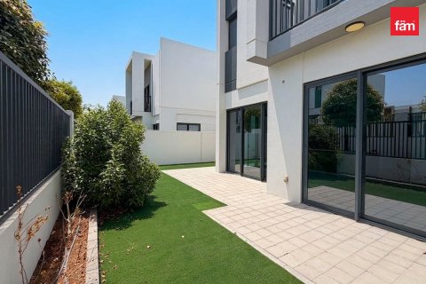 Townhouse in Dubai 4 bedrooms, 242.5 sq.m. № 137568 - photo 2