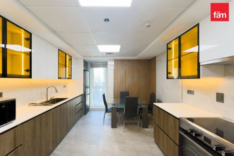 Apartment in Business Bay, Dubai 2 bedrooms, 136.7 sq.m. № 84861 - photo 7