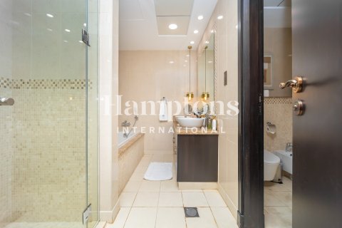 Снять в аренду квартиру в FIVE Palm Jumeirah, Пальма Джумейра, Дубай: 2 спальни, 206.22979552м², № 90944 - фото 19