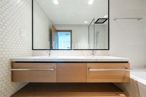 Снять в аренду квартиру в Palace Residences, Dubai Creek Harbour (The Lagoons), Дубай: 1 спальня, 66.05403300м², № 77341 - фото 13