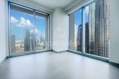 Apartamento en Downtown Dubai (Downtown Burj Dubai), Dubai, 3 dormitorios, 145.7 m², № 77329 - foto 2