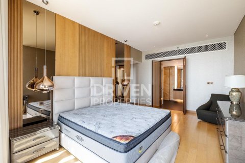 Купить квартиру в Jumeirah Bay Island, Джумейра, Дубай: 3 спальни, 244.33м², № 134456 - фото 12