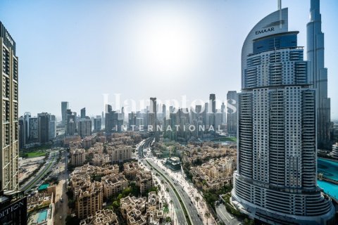 Apartment in Boulevard Point, Downtown Dubai (Downtown Burj Dubai), Dubai 2 bedrooms, 131.36484200 sq.m. № 114537 - photo 15