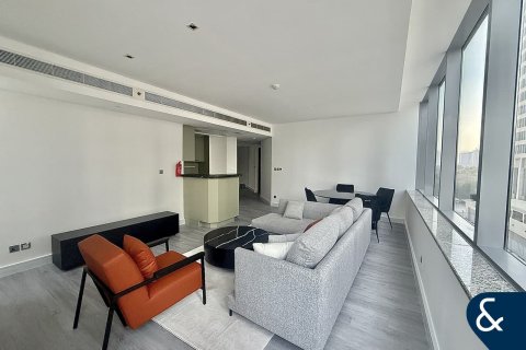 Снять в аренду квартиру в DIFC, Дубай: 2 спальни, 118м², № 79144 - фото 3