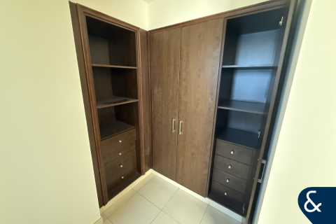 Villa in Mira, Reem, Dubai 4 bedrooms, 297 sq.m. № 79150 - photo 3