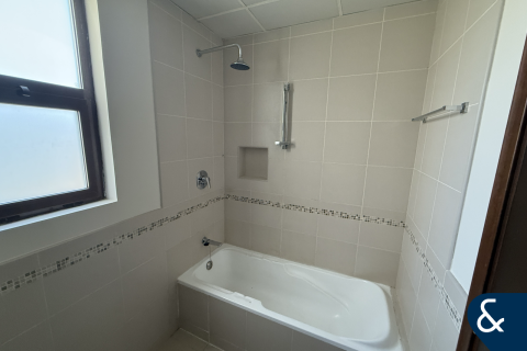 Villa in Mira, Reem, Dubai 4 bedrooms, 297 sq.m. № 79150 - photo 4