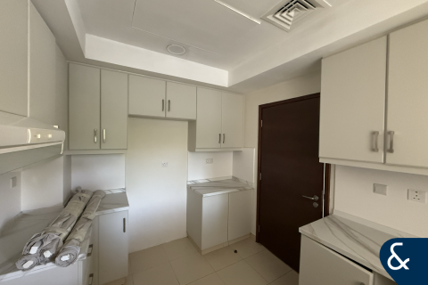 Villa in Mira, Reem, Dubai 4 bedrooms, 297 sq.m. № 79150 - photo 8