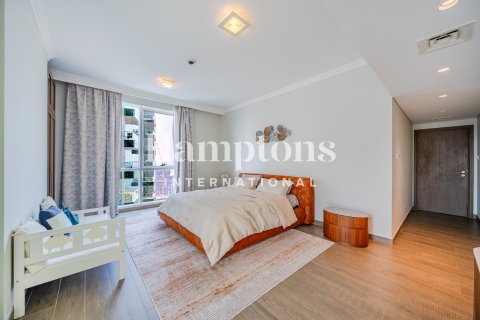 Apartamento en Jumeirah Beach Residence, Dubai, 3 dormitorios, 214.42012400 m², № 84955 - foto 28