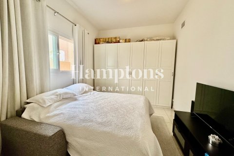 Villa in Springs 2, The Springs, Dubai 3 bedrooms, 254.99922537 sq.m. № 85202 - photo 5