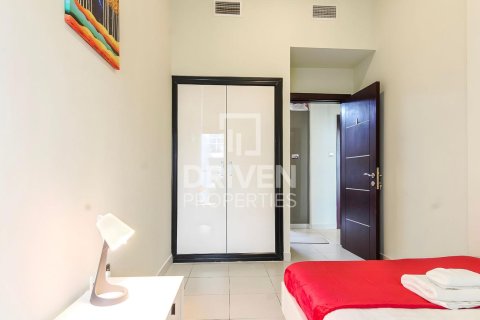 Apartment in Glitz, Dubai Studio City, Dubai 2 bedrooms, 120 sq.m. № 66633 - photo 11