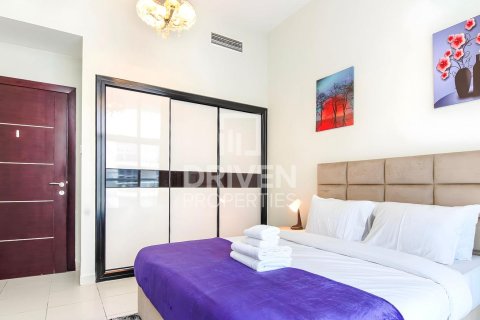 Apartment in Glitz, Dubai Studio City, Dubai 2 bedrooms, 120 sq.m. № 66633 - photo 10