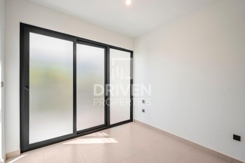 Townhouse in Aura, Tilal Al Ghaf, Dubai 3 bedrooms, 201 sq.m. № 66631 - photo 8