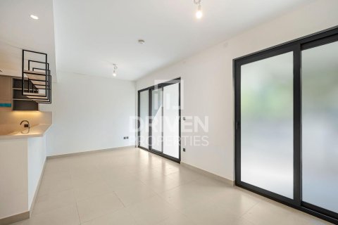 Townhouse in Aura, Tilal Al Ghaf, Dubai 3 bedrooms, 201 sq.m. № 66631 - photo 3