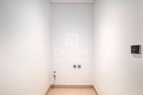 Townhouse in Aura, Tilal Al Ghaf, Dubai 3 bedrooms, 201 sq.m. № 66631 - photo 13