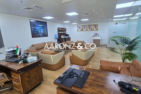 Office in Business Bay, Dubai 101 sq.m. № 94460