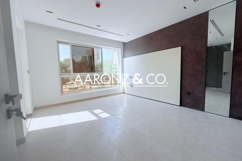 Townhouse in Jumeirah Village Circle, Dubai 4 bedrooms, 285 sq.m. № 94459 - photo 7