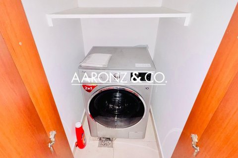 Apartment in Dubai Marina, Dubai 2 bedrooms, 161 sq.m. № 94461 - photo 23