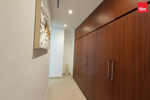 Appartement à The Hills, Dubai, 1 chambre, 97.7 m², № 124276 - photo 13