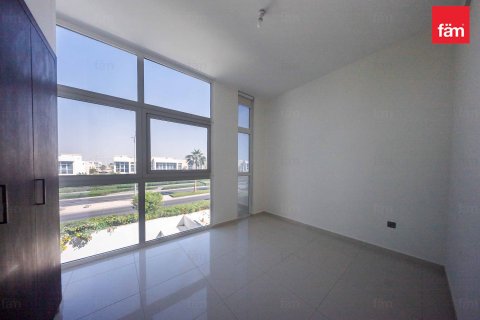 Снять в аренду таунхаус в Дубае: 4 спальни, 174.7м², № 71603 - фото 9