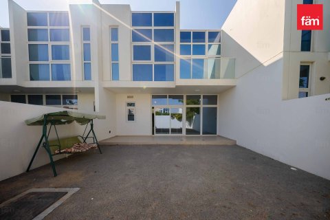 Снять в аренду таунхаус в Дубае: 4 спальни, 174.7м², № 71603 - фото 20