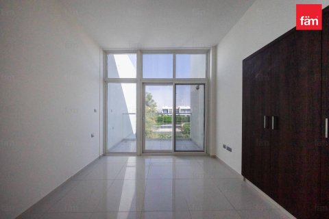 Снять в аренду таунхаус в Дубае: 4 спальни, 174.7м², № 71603 - фото 14