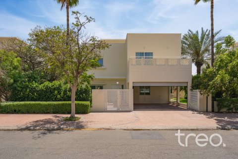 Villa in Meadows, Dubai 5 bedrooms, 336.68 sq.m. № 123498 - photo 25