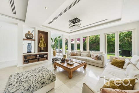 Villa en Saheel, Arabian Ranches, Dubai, 5 dormitorios, 456.06 m², № 123497 - foto 17