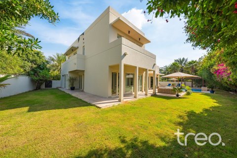 Villa en Saheel, Arabian Ranches, Dubai, 5 dormitorios, 456.06 m², № 123497 - foto 25