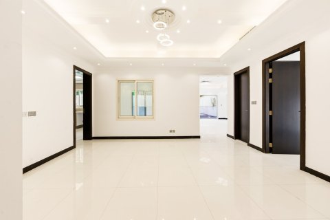 Villa en Alvorada, Arabian Ranches, Dubai, 5 dormitorios, 724.27 m², № 134004 - foto 16