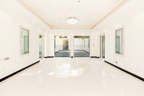 Villa en Alvorada, Arabian Ranches, Dubai, 5 dormitorios, 724.27 m², № 134004 - foto 13