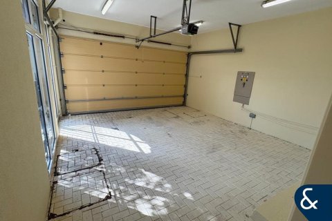 Villa in Jumeirah Village Triangle, Dubai 3 bedrooms, 675 sq.m. № 98372 - photo 30