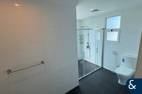 Villa in Jumeirah Village Triangle, Dubai 3 bedrooms, 675 sq.m. № 98372 - photo 18