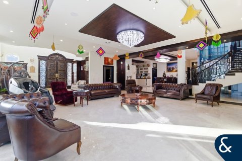 Villa in The Villa, Dubai 7 bedrooms, 650 sq.m. № 98385 - photo 2