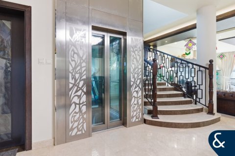 Villa in The Villa, Dubai 7 bedrooms, 650 sq.m. № 98385 - photo 4